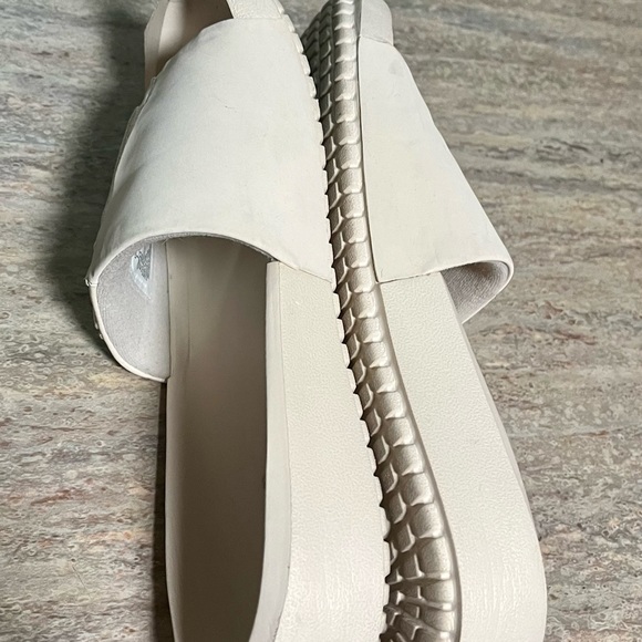 Jordan slides - Picture 7 of 16